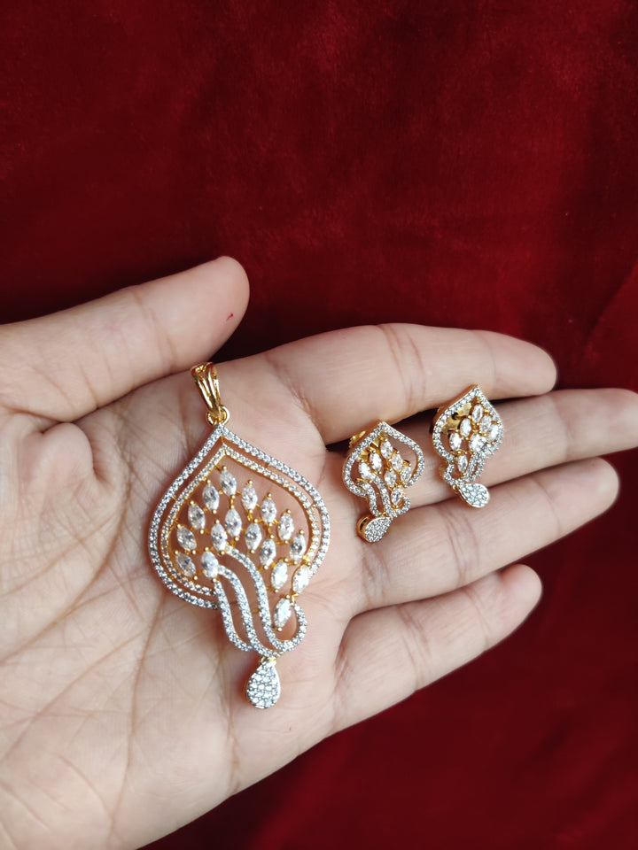 Stone Gold plated Pendant