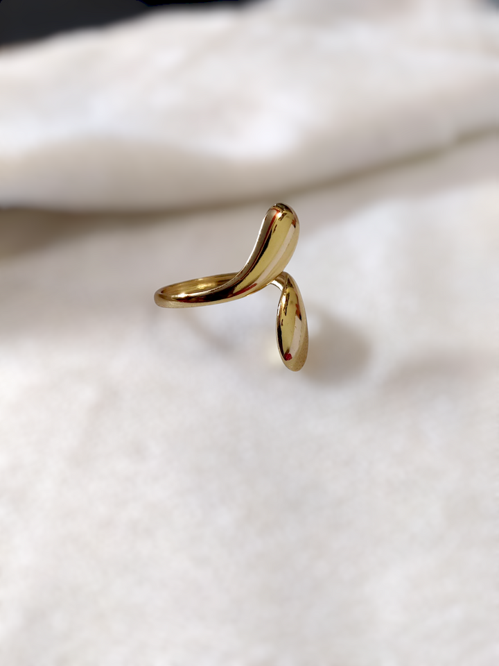 Ashi Double Teardrop Ring – Anti-Tarnish Elegance