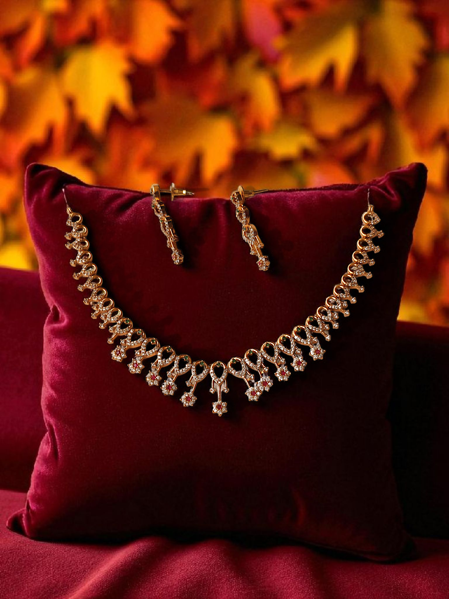 Ashi Floral Glow Necklace Set