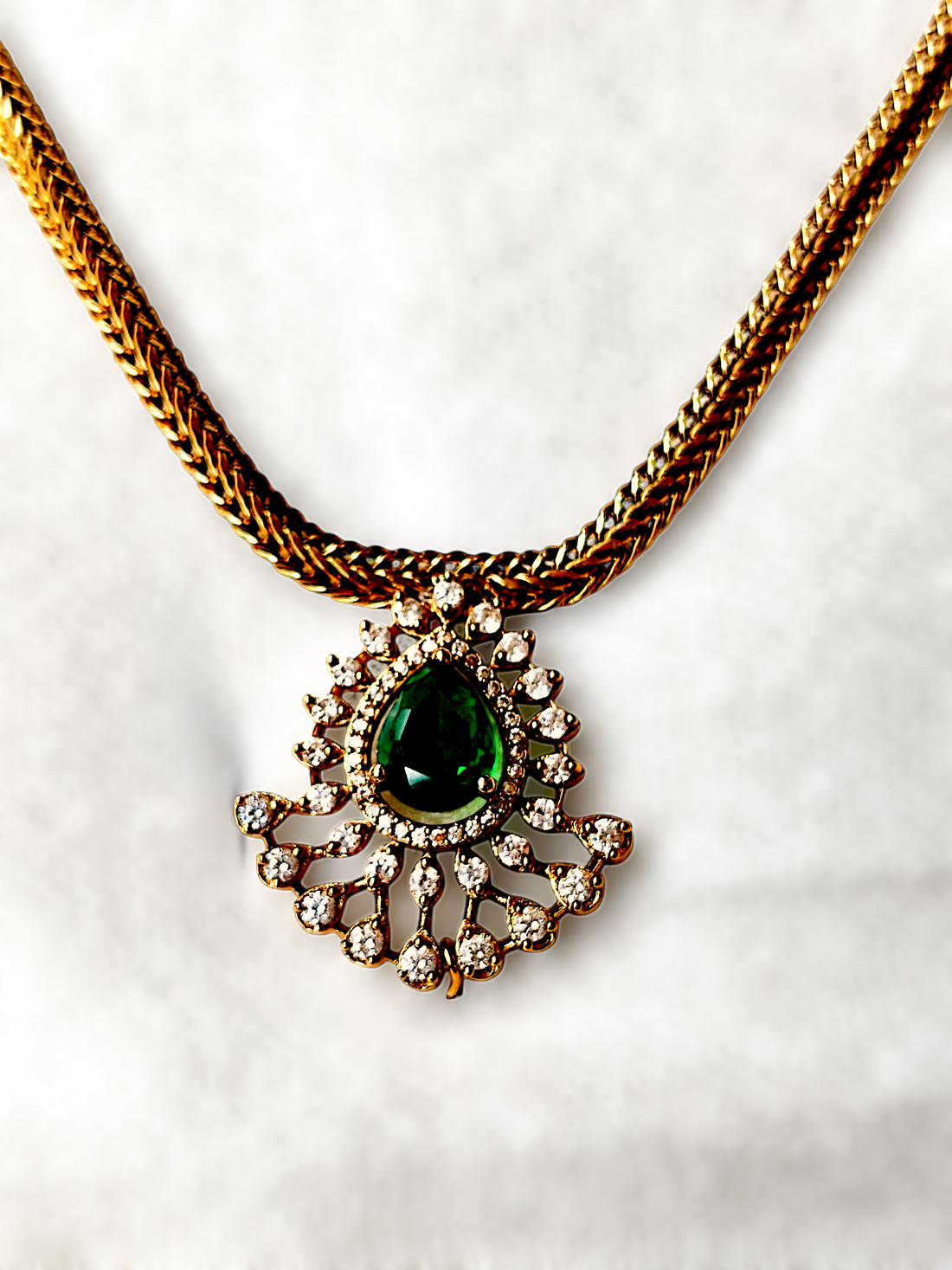 Ashi Creations: Emerald Drop Necklace Set