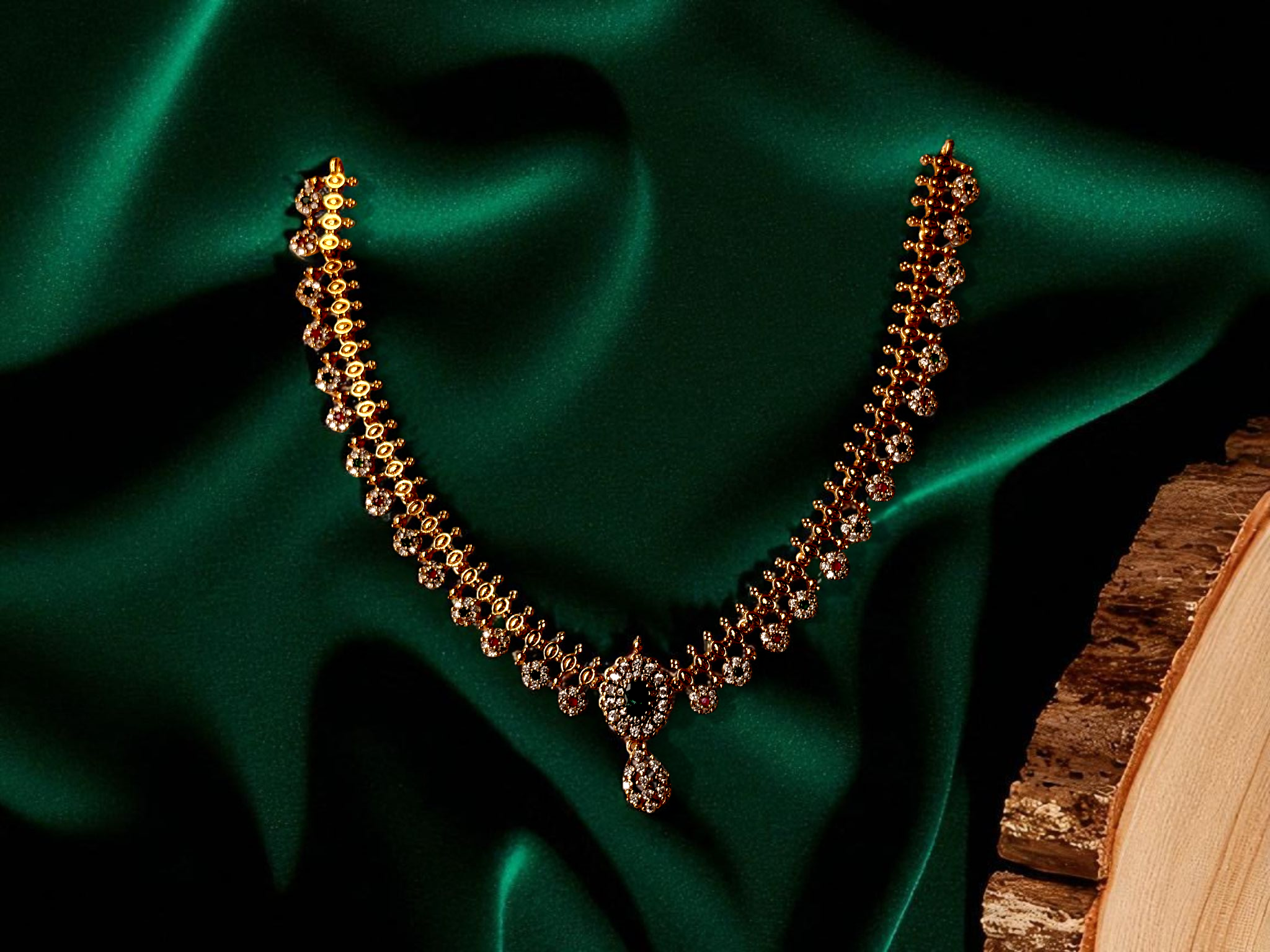 Ashi Royal Petal Necklace