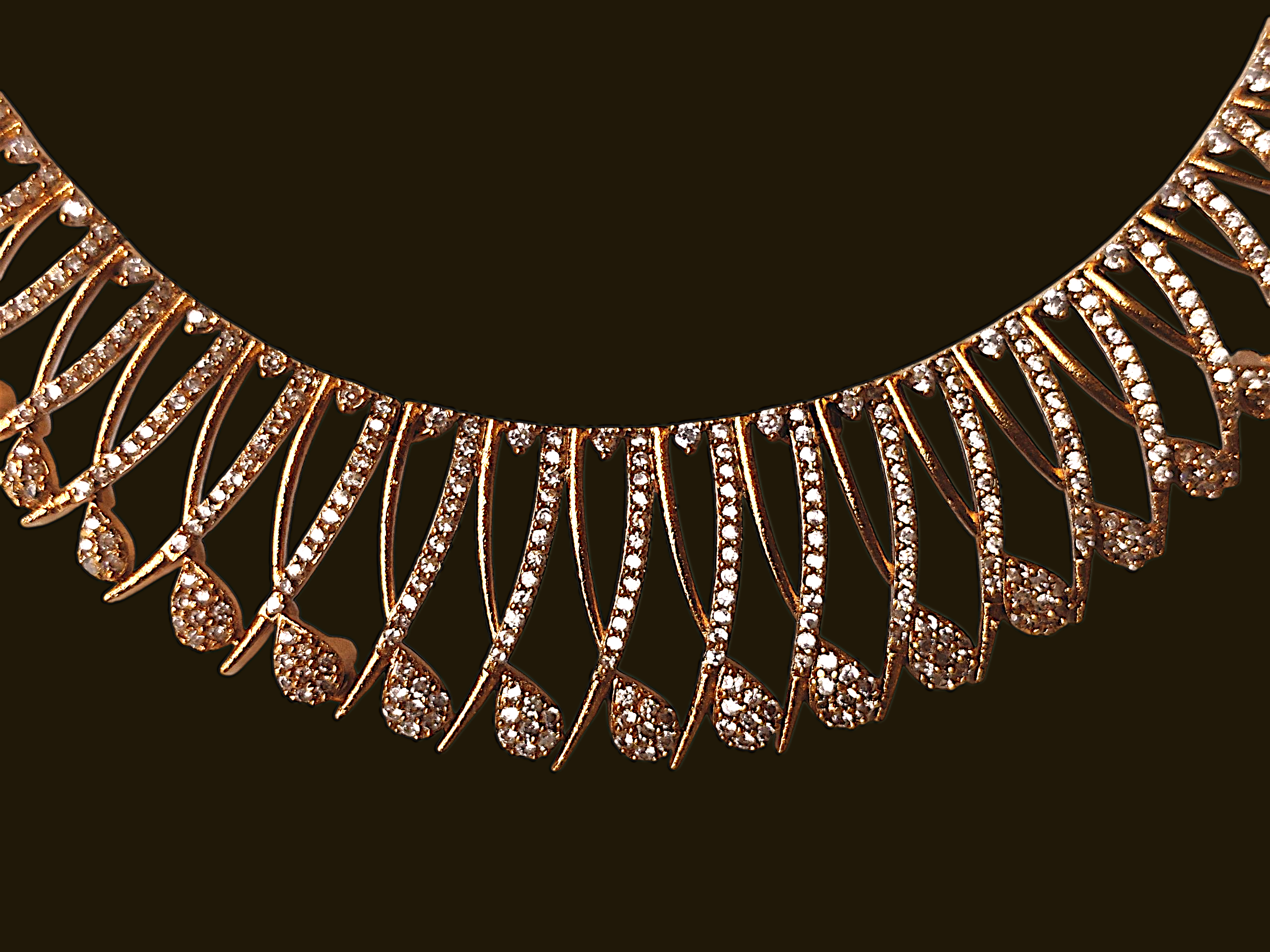 Ashi Crown Radiance Necklace Set