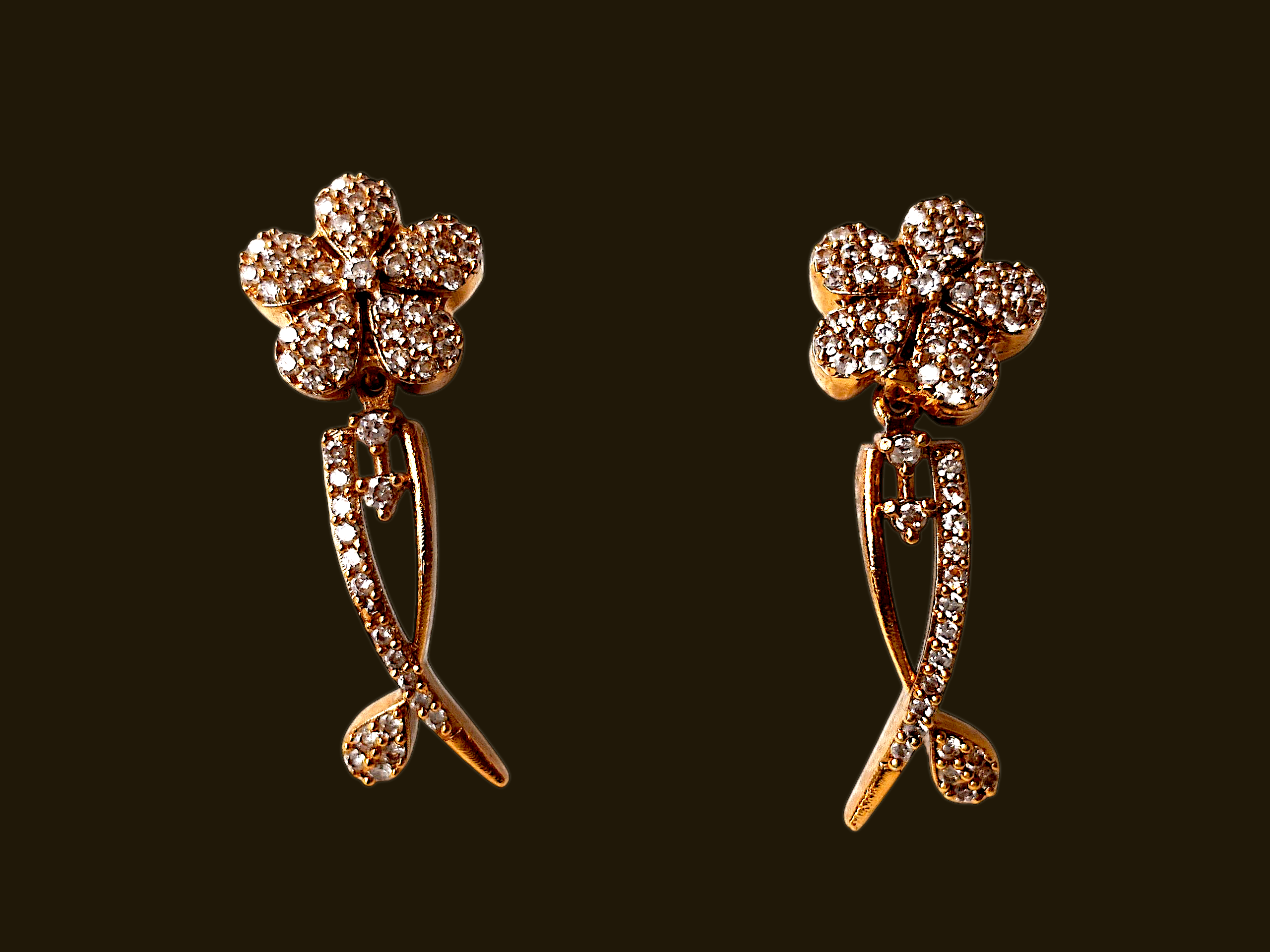 Ashi Crown Radiance Necklace Set