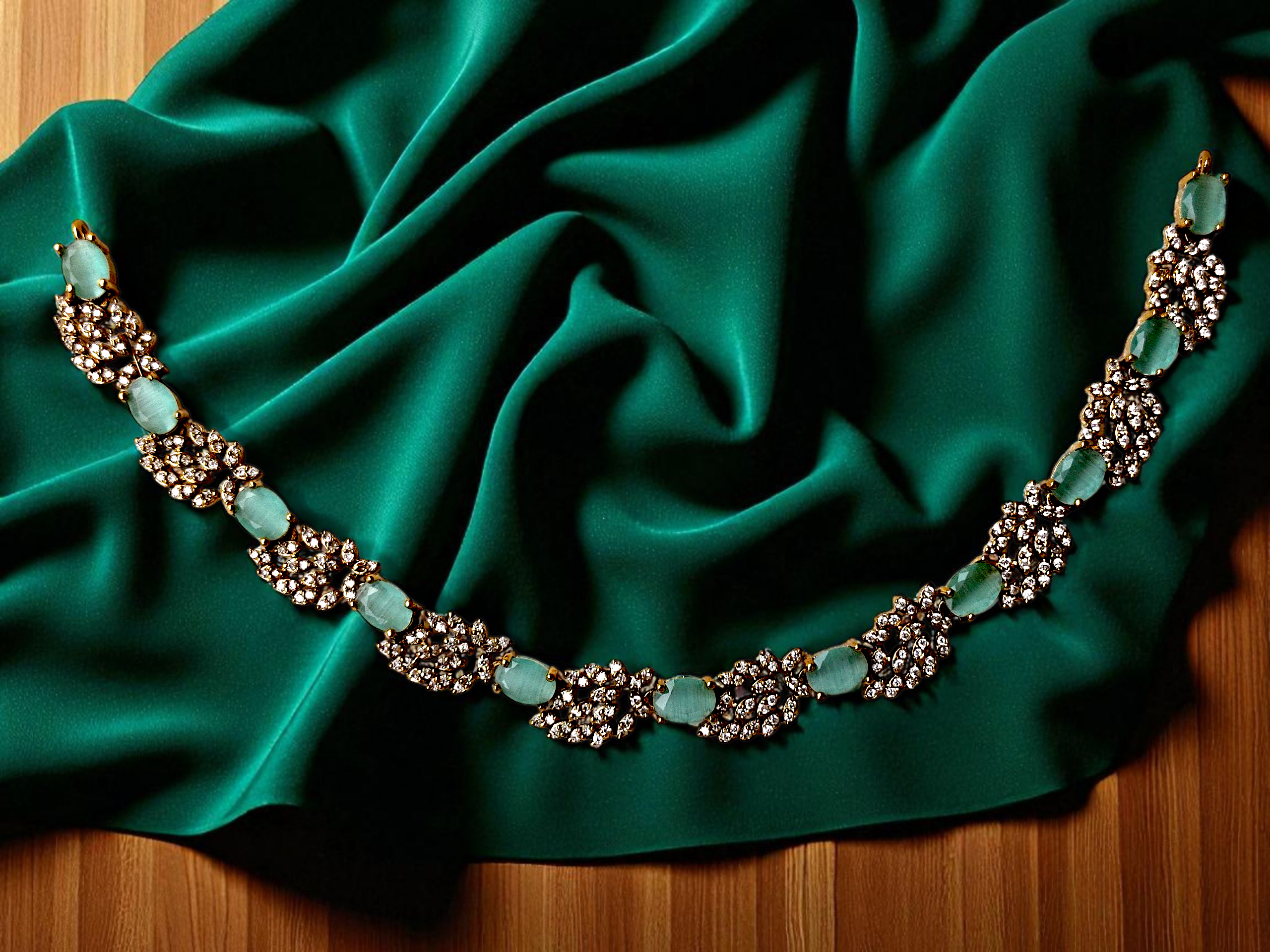 Ashi Creations: Mint Bloom Necklace