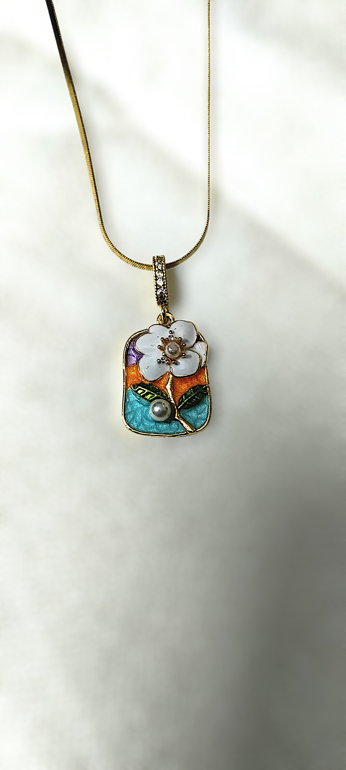 Ashi Creations: Artistic Bloom Chain