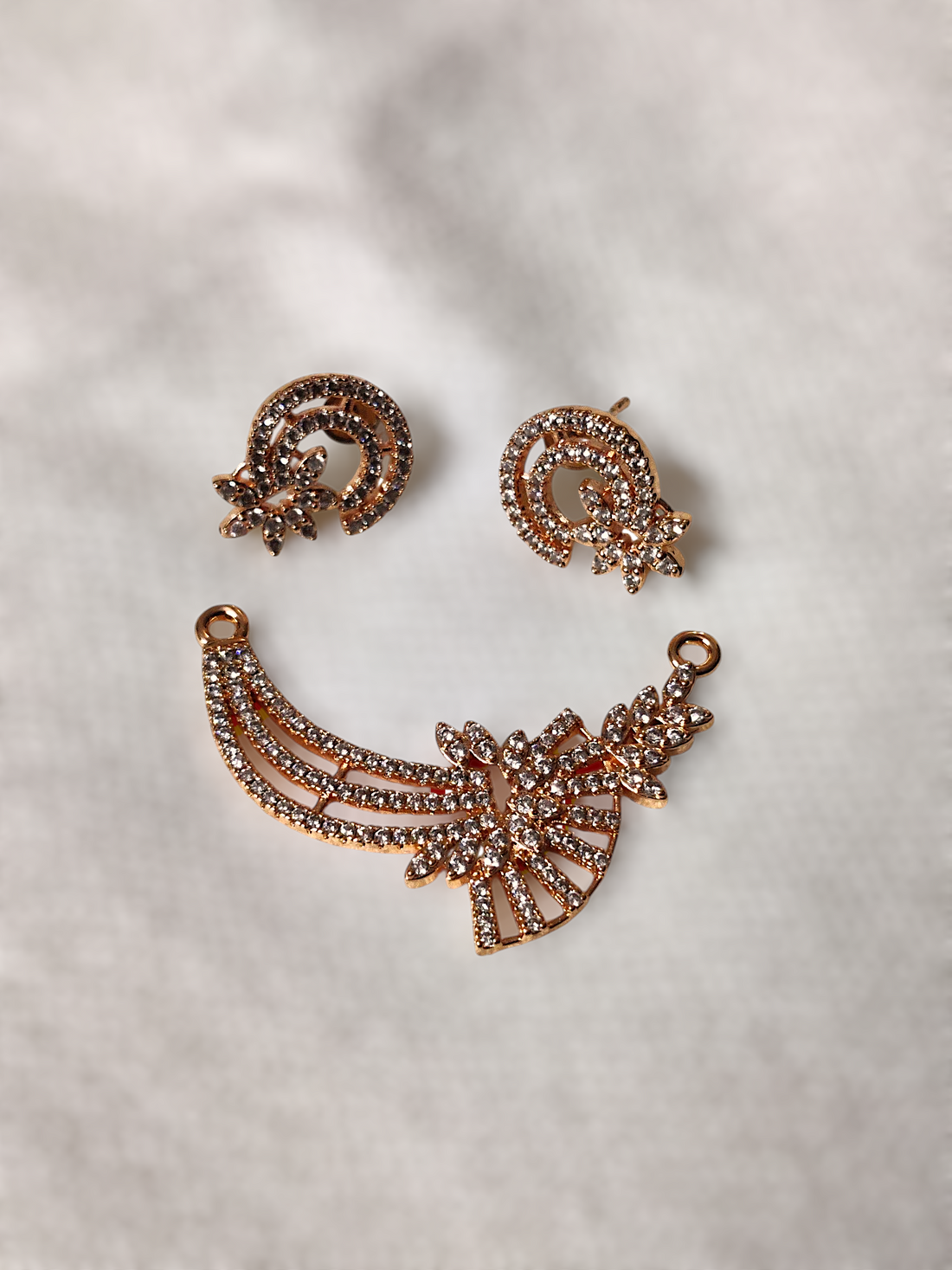 Ashi Noor Rose Gold Pendant Set