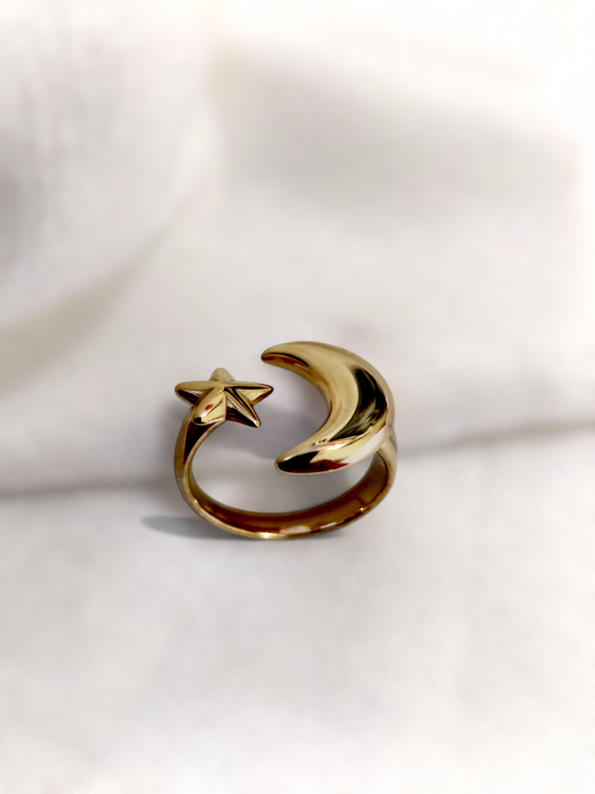 Ashi Moon & Star Ring – Anti-Tarnish Magic
